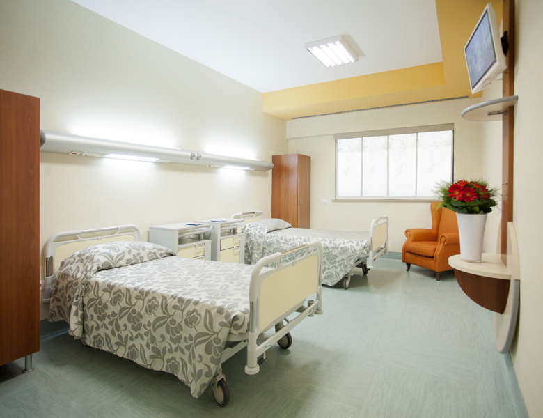 tmp47E5_15-camera-singola-e-doppia-con-letto-per-accompagnatore-villa-lucia-hospital