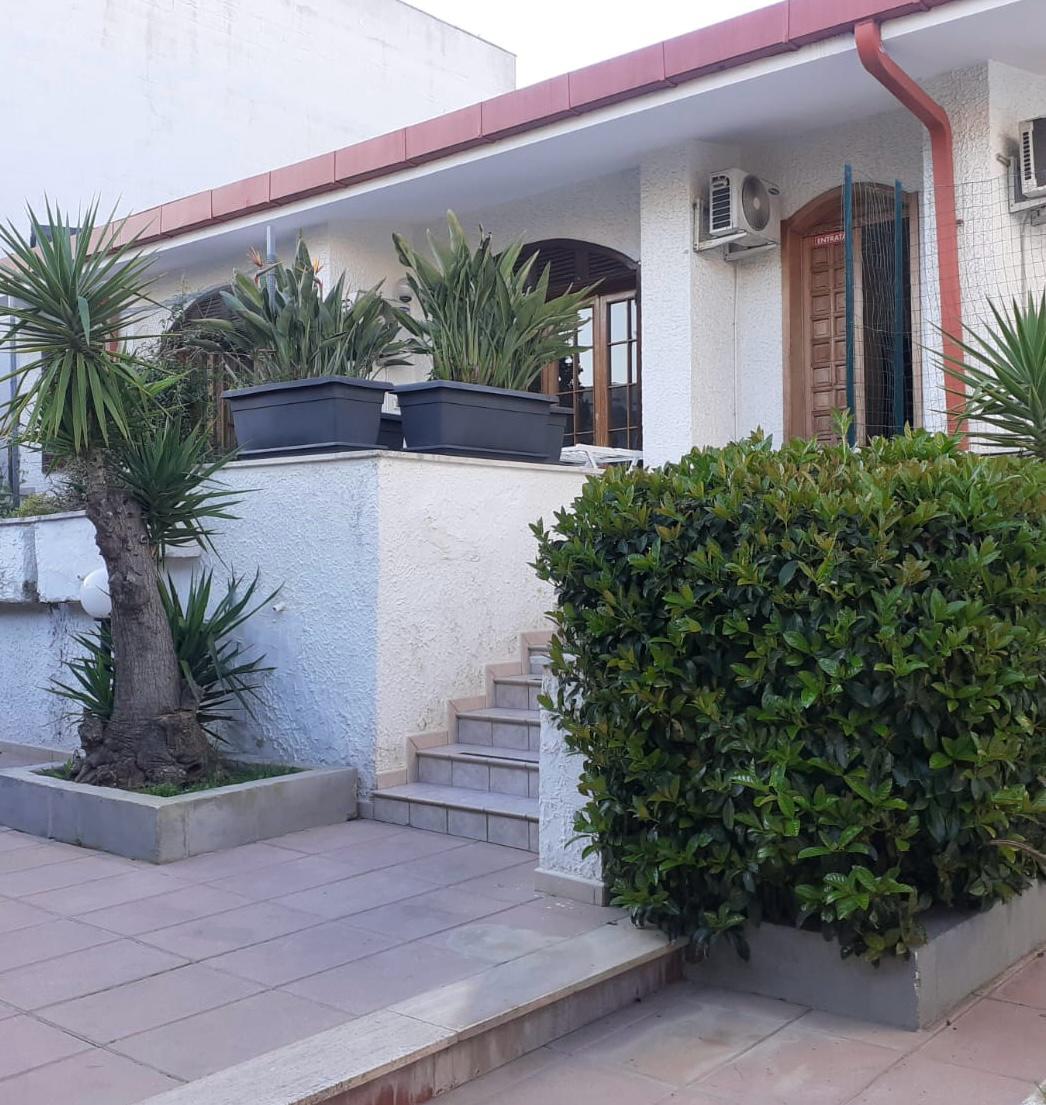 1Villa Miry